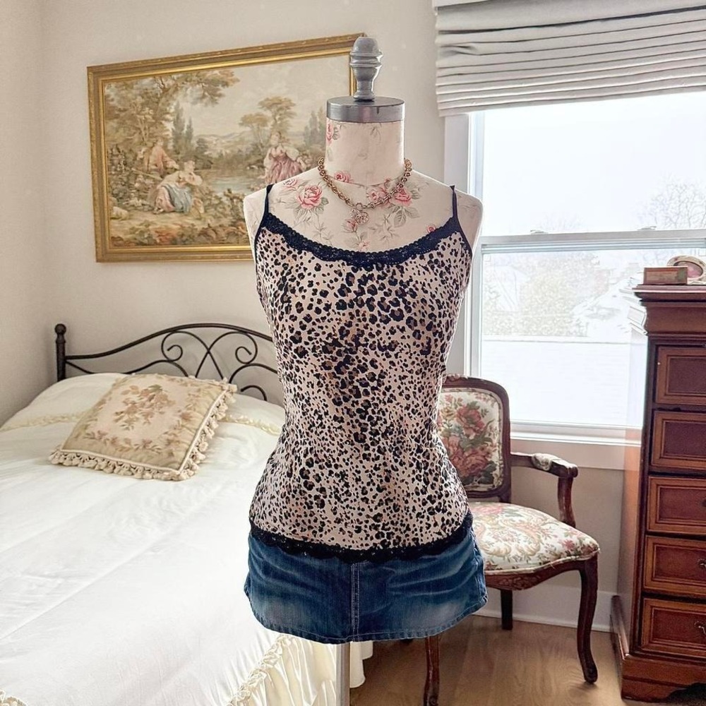 Y2K‎ leopard print lace tank fits like a medium